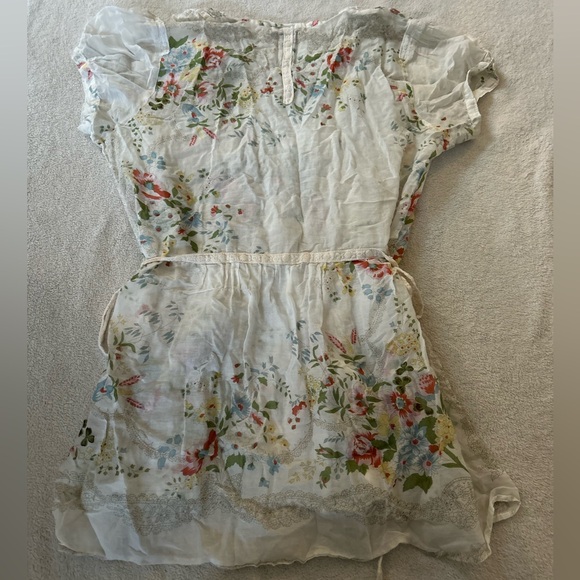 Johnny Was White Floral Short Sleeve Blouse - Picture 5 of 8